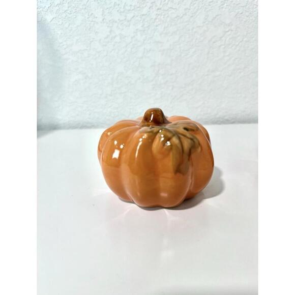 Set of 2 Orange Pumpkins Harvest Ceramic Fall Theme Decor 3" x 3" NEW - Picture 4 of 5